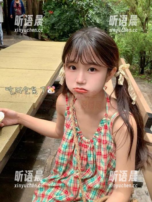 MiMi Chan MiMi Chan约尔内衣装全集:用原图捕捉她每一个精彩瞬间.txt